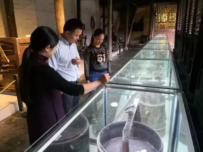 麗水姑娘 以才華超越顏值，在打字復印間書寫不凡人生